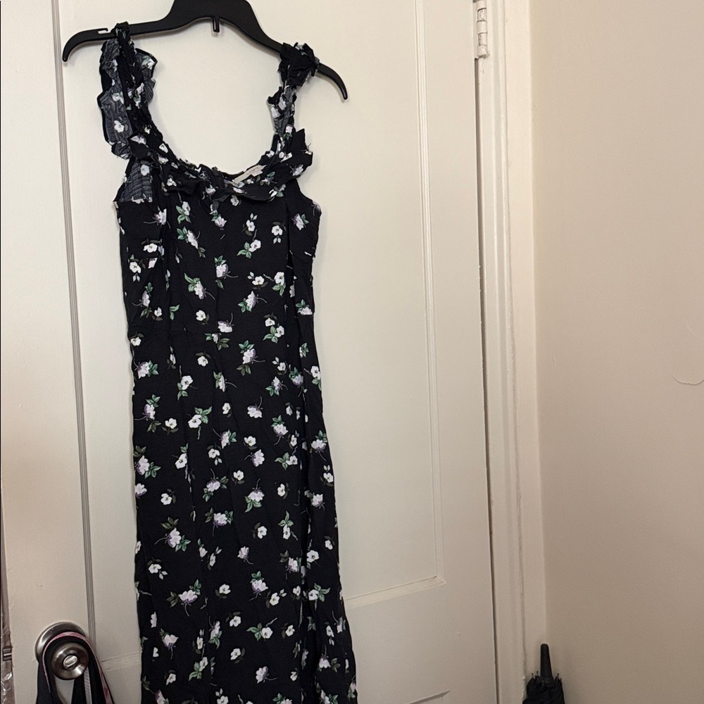 LOFT Black Floral Dress with Ruffle Details size 8